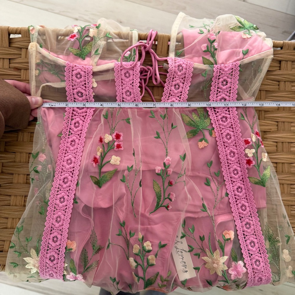For Love & Lemons Luna Sheer Floral Embroidered Maxi Dress Pink Small NWT Boho - Picture 3 of 7
